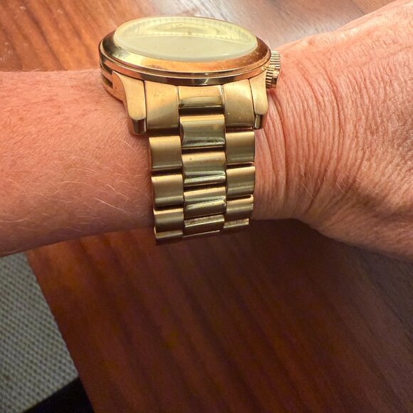 Michael Kors Oversized Runway Gold Watch - Picture 3 of 4